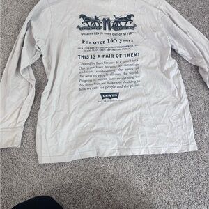 Levi's White Graphic Long Sleeve Tee